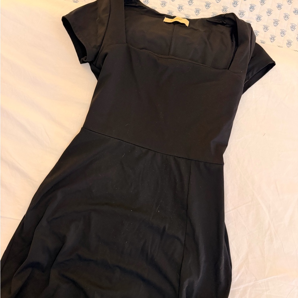 BLACK ATHLETIC DRESS SIZE M